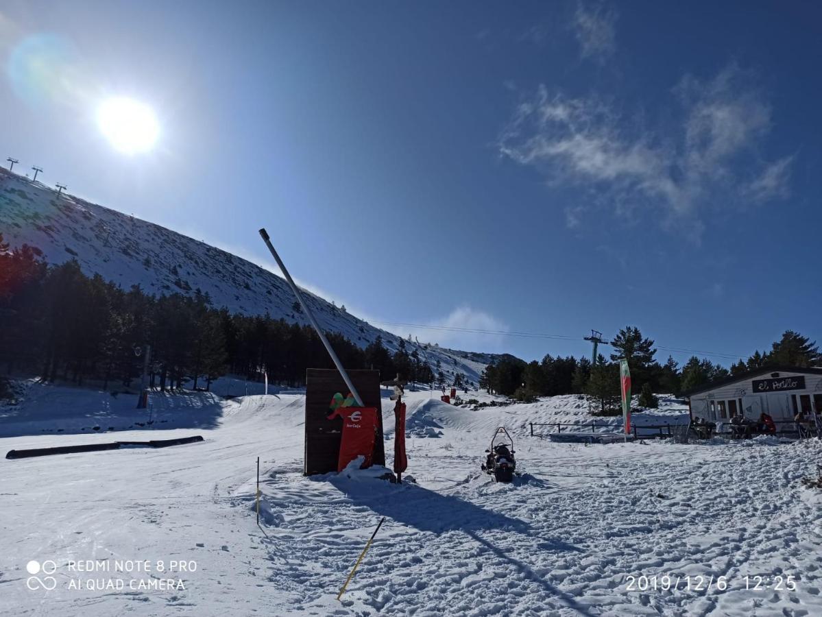 Apartamento Turistico Snow Boutique Apartman Camarena de la Sierra Kültér fotó